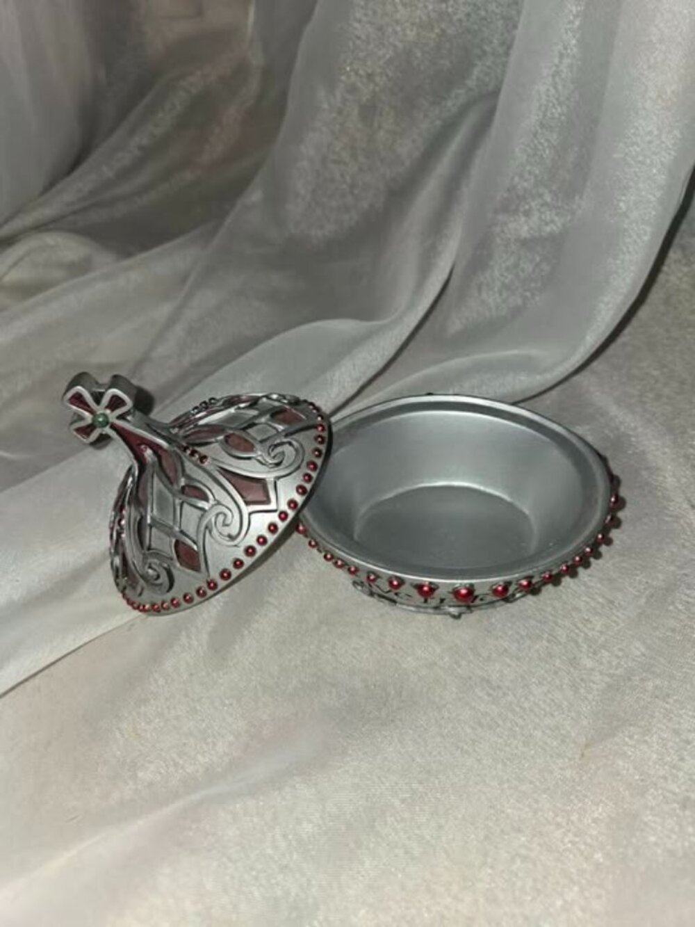 VTG "Give it To Jesus" Trinket Box Resin Silver-Toned w/Red Accents - Picture 2 of 3